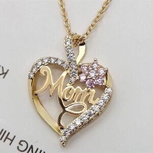 Elegant "MOM" Heart Shaped Pendant Necklace